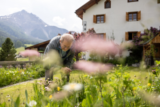 Marco Gilly findet in seinem Garten immer etwas zu tun.