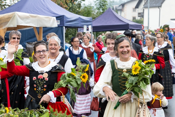 Erntedankfest in Valchava Erntedankfest in Valchava